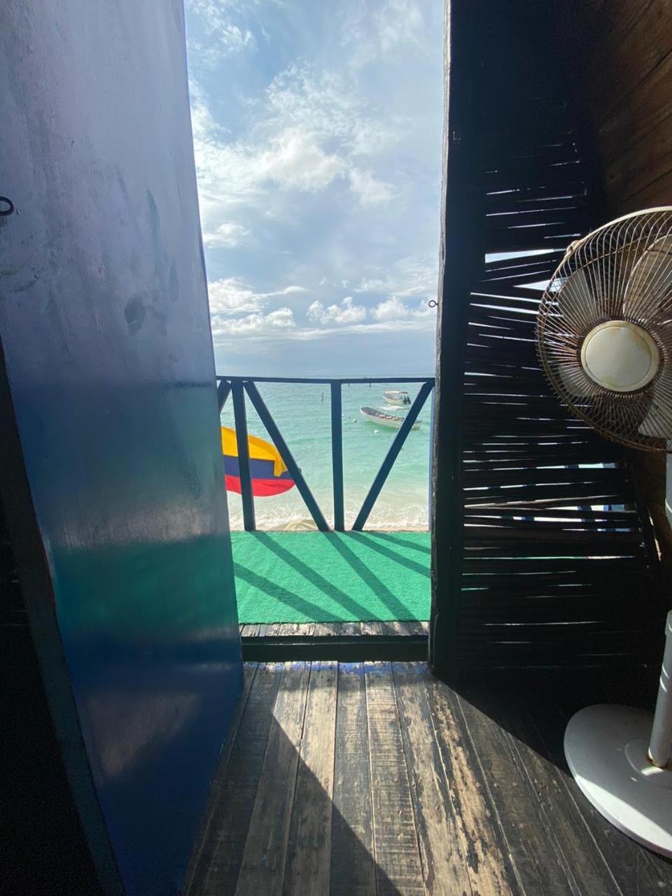 Tipiland Baru La Casa Del Mono Hotel Плая Бланка Екстериор снимка